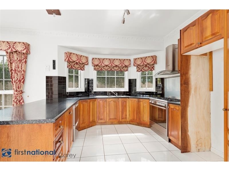 18 Looker Street, Lara VIC 3212