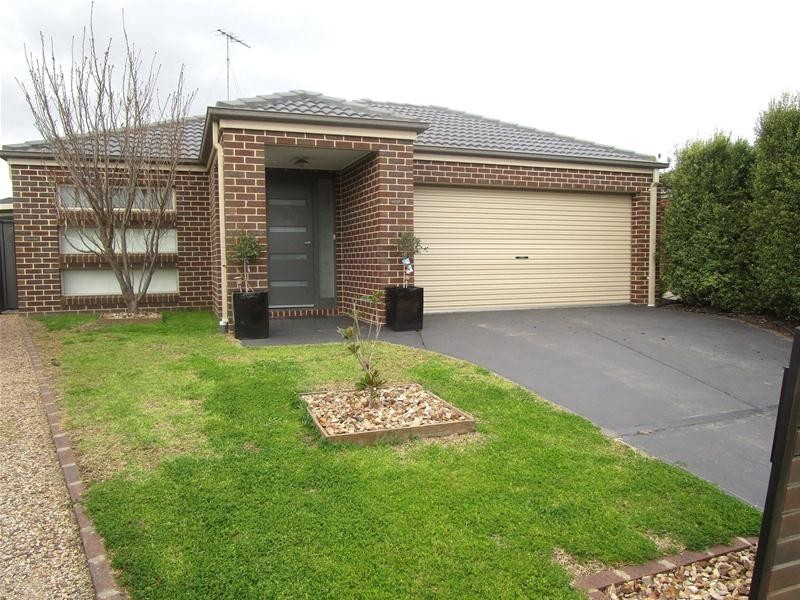 9 Raymond George Place, Lara VIC 3212