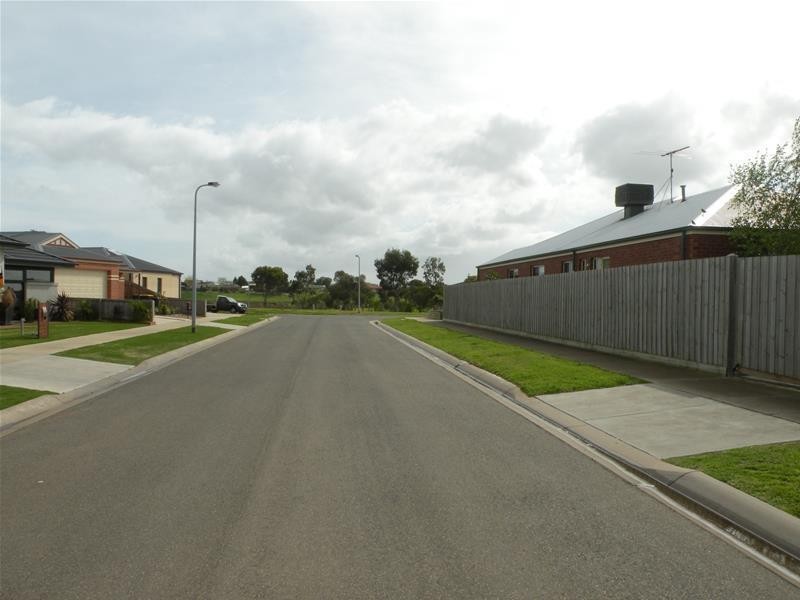 1 Merger Court, Lara VIC 3212