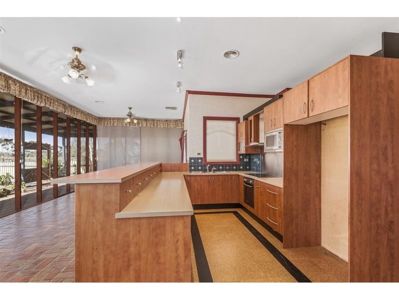 540-560 Windermere Road, Lara VIC 3212