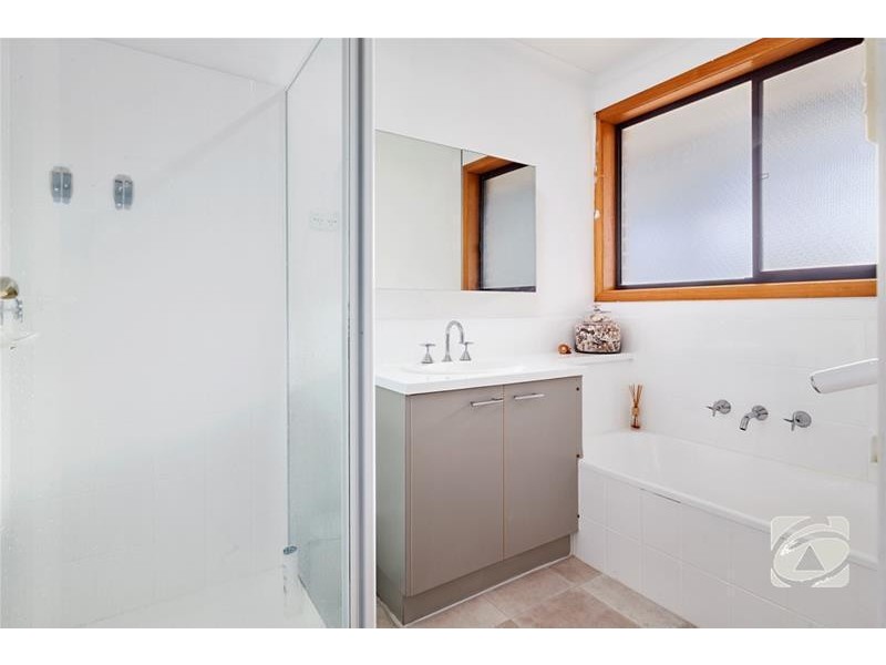 17 Sheeran Crescent, Lara VIC 3212