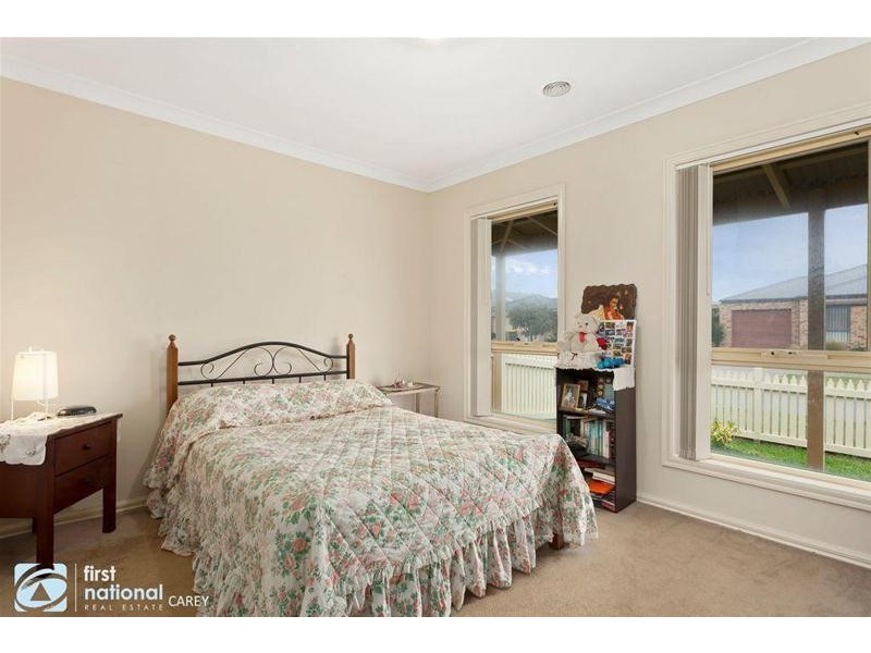 1 Raymond George Place, Lara VIC 3212