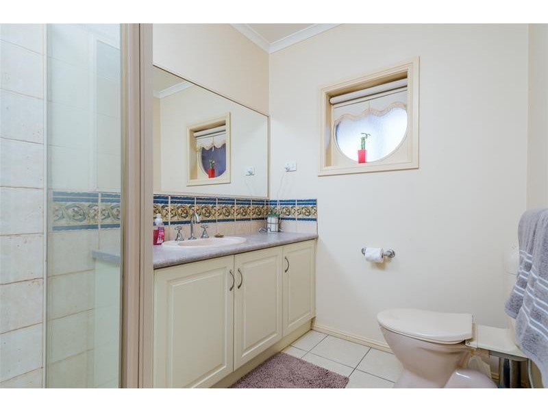 27-29 Greenleaf Drive, Lara VIC 3212