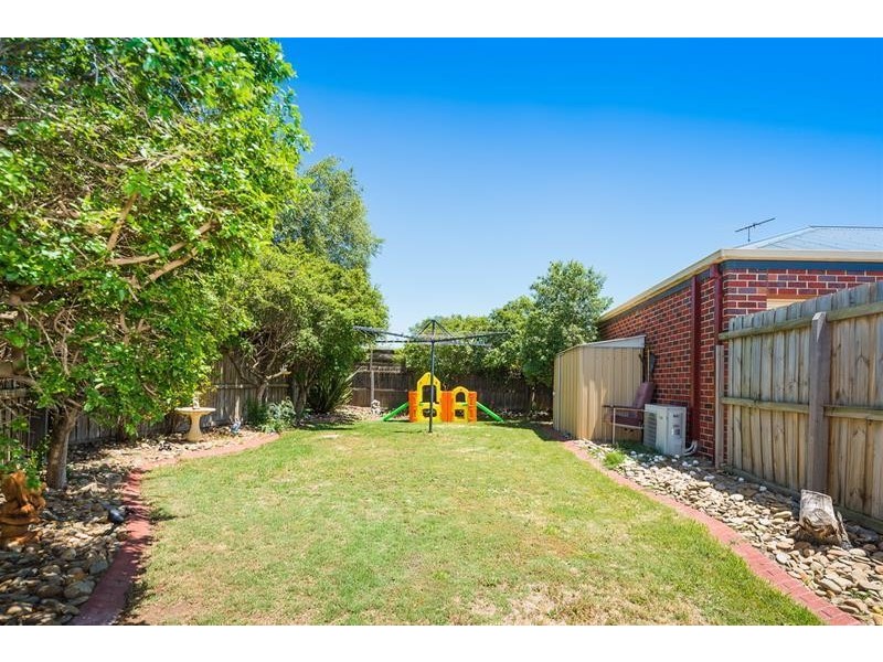 27-29 Greenleaf Drive, Lara VIC 3212