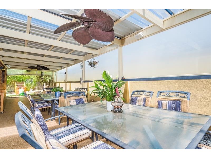 27-29 Greenleaf Drive, Lara VIC 3212