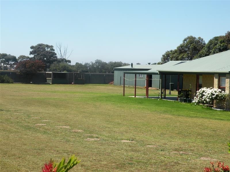 50 Nossal Crt, Lara VIC 3212