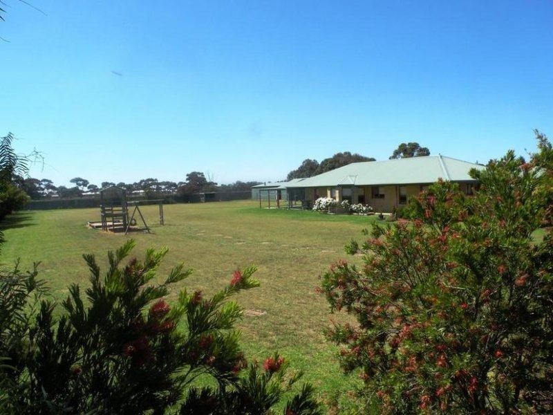 50 Nossal Crt, Lara VIC 3212