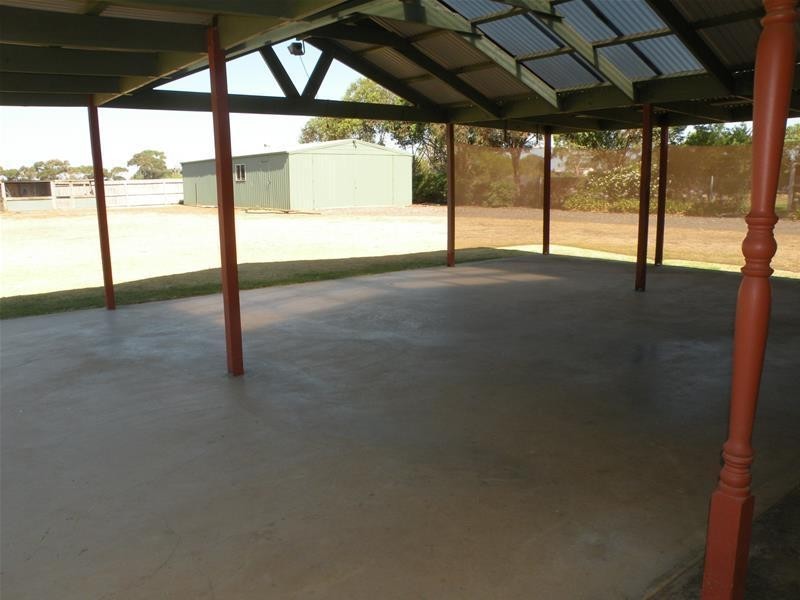 50 Nossal Crt, Lara VIC 3212