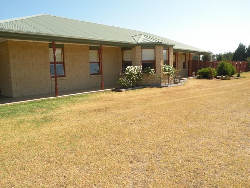 50 Nossal Crt, Lara VIC 3212