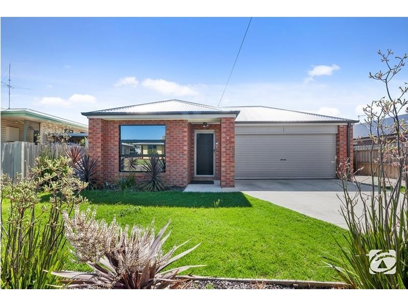 7 Camellia Crescent, Norlane VIC 3214