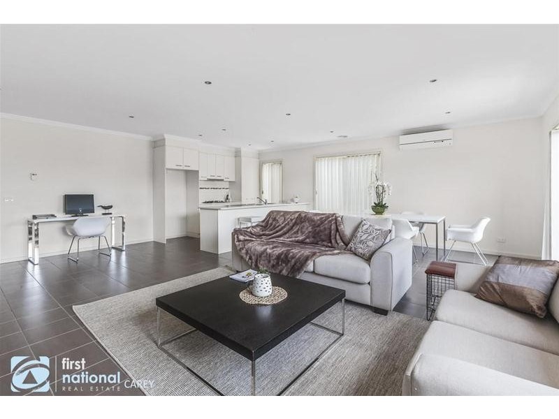 1/16  Raymond George Place, Lara VIC 3212