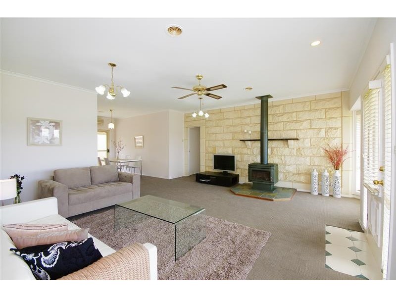 11 Marina Court, Lara VIC 3212