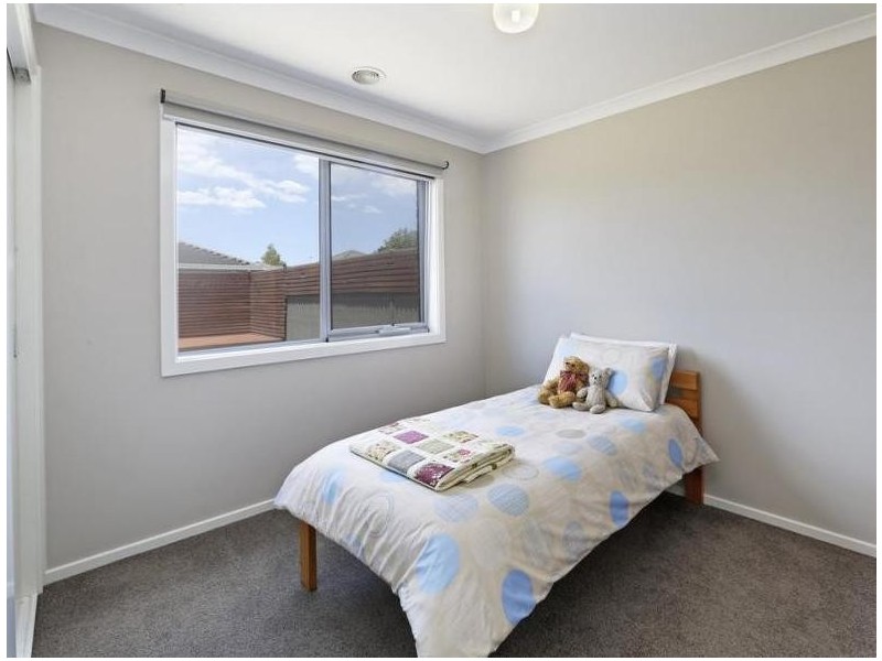 10 Grey Teal Place, Lara VIC 3212