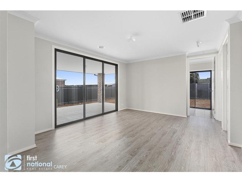 44 Quail Drive, Lara VIC 3212