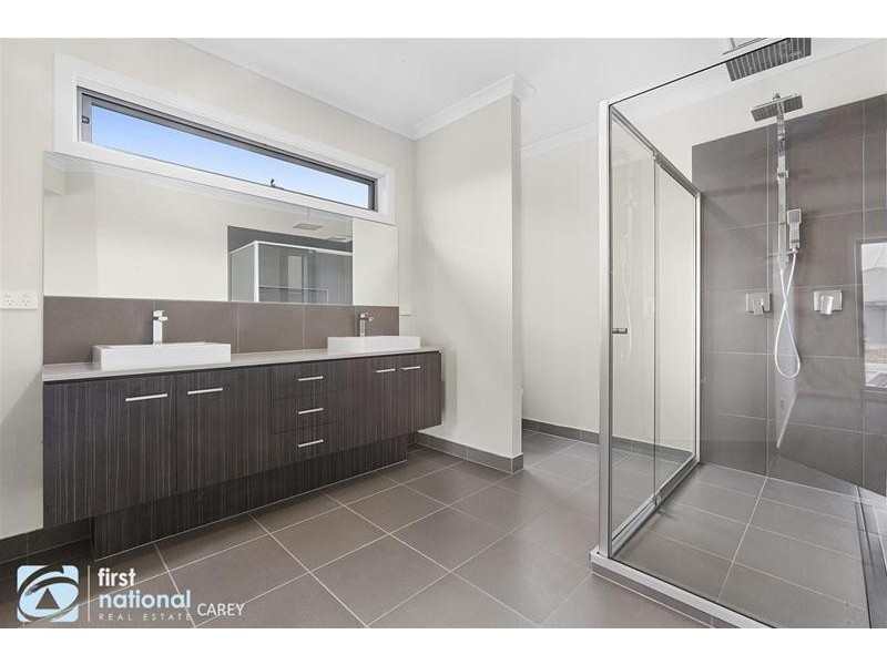 44 Quail Drive, Lara VIC 3212