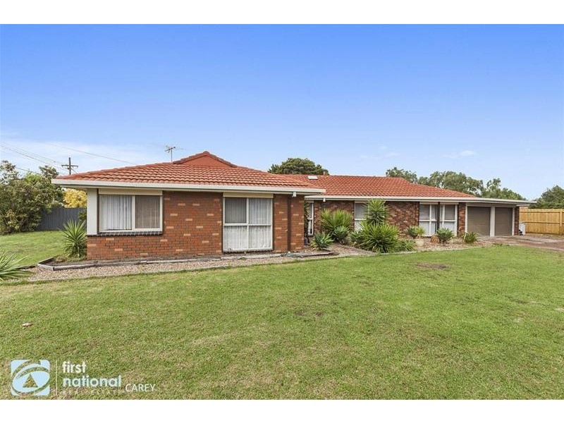 34 Brunel Close, Lara VIC 3212