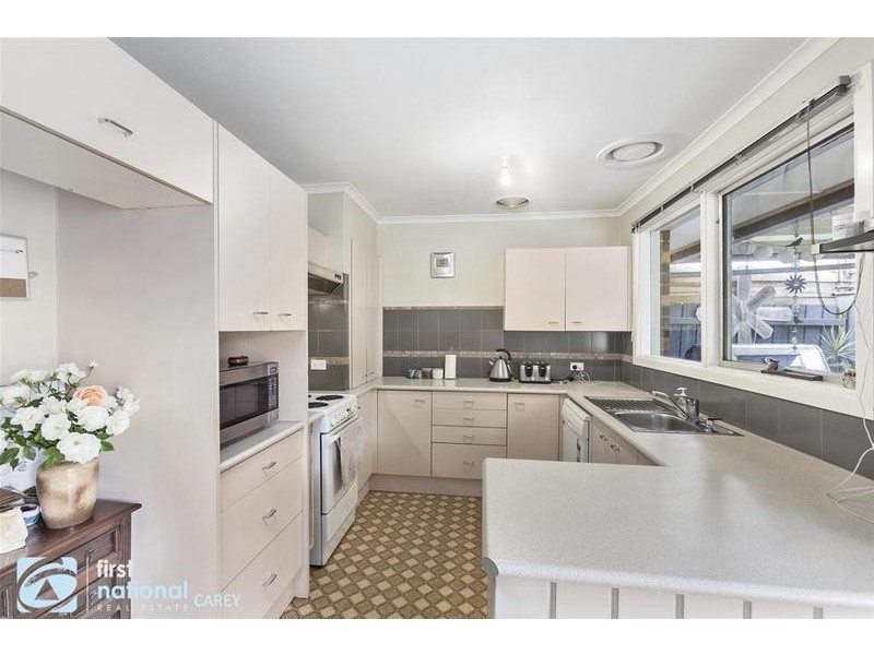 34 Brunel Close, Lara VIC 3212