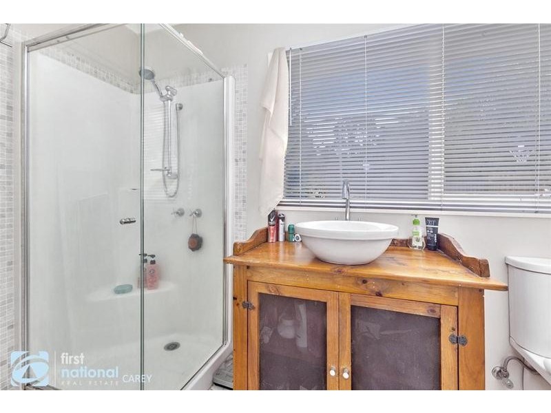 34 Brunel Close, Lara VIC 3212