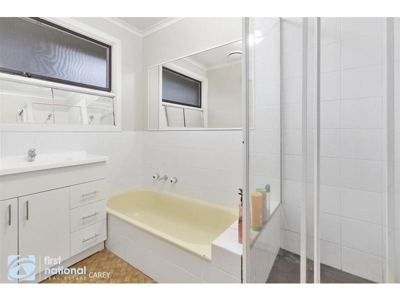 34 Brunel Close, Lara VIC 3212