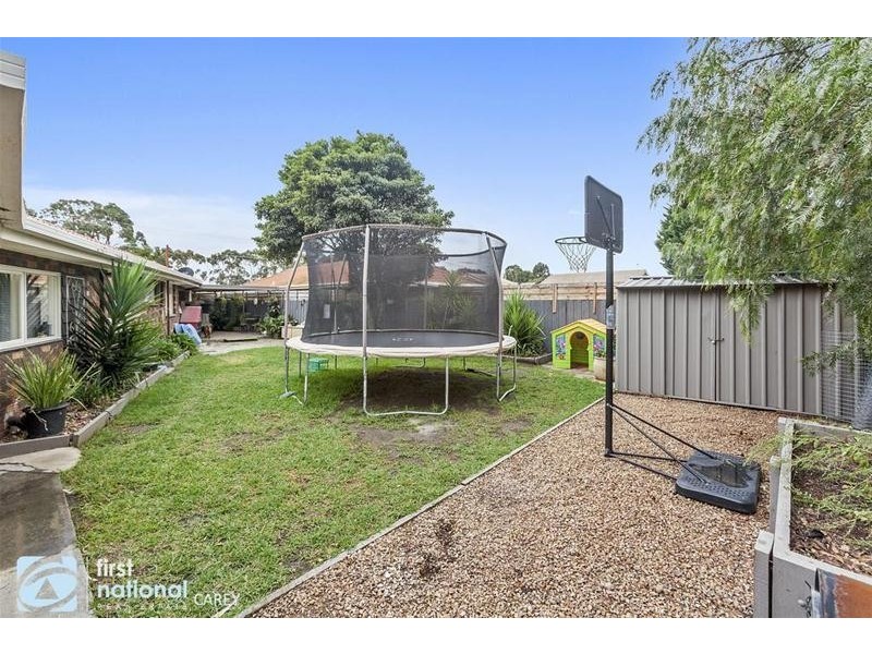 34 Brunel Close, Lara VIC 3212