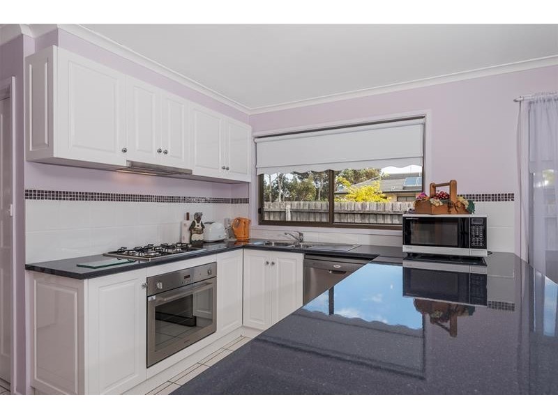 7/14 Brunel Close, Lara VIC 3212