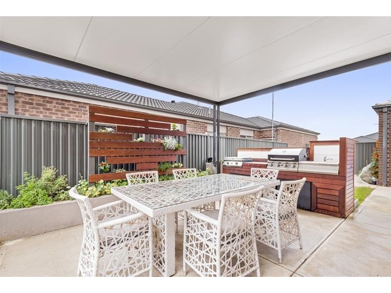 35 Kingfisher Court, Lara VIC 3212