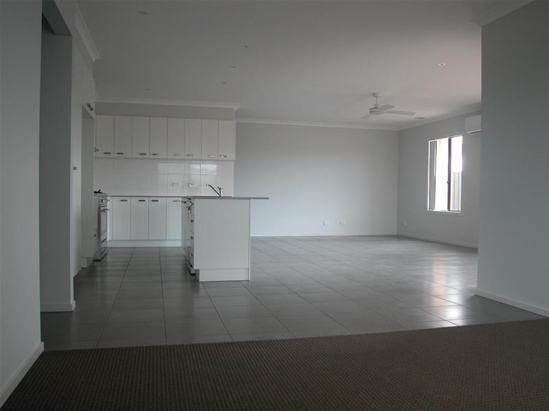 12-14 Grey Teal Place, Lara VIC 3212
