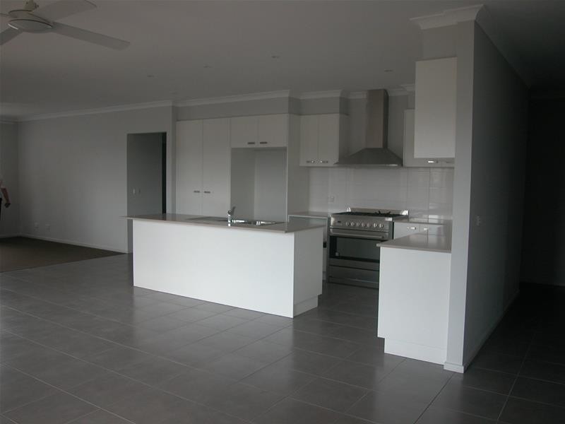 12-14 Grey Teal Place, Lara VIC 3212