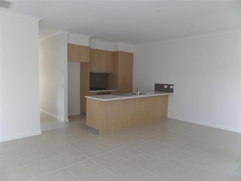 1/50  Benetti Drive, Lara VIC 3212