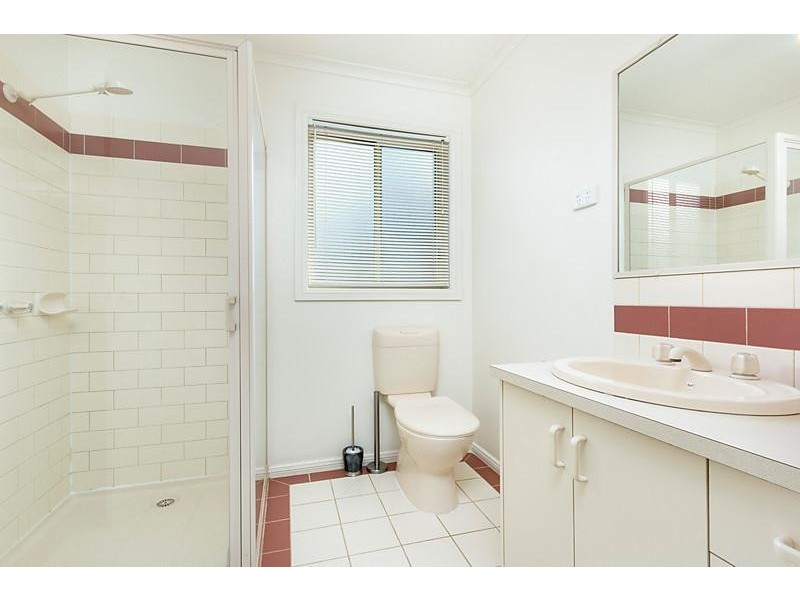 16 Victory Way, Highton VIC 3216