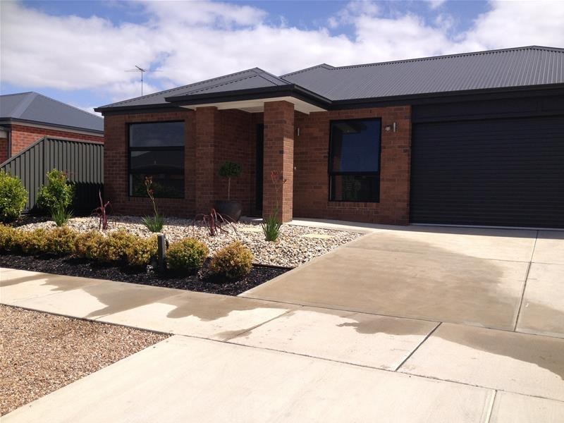 4 Nankeen Avenue, Lara VIC 3212