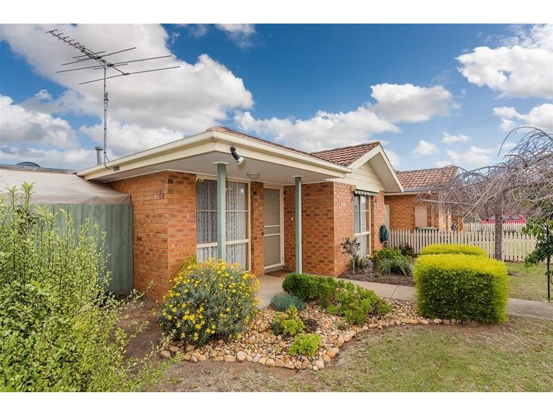 1/15 Bernard Court, Lara VIC 3212