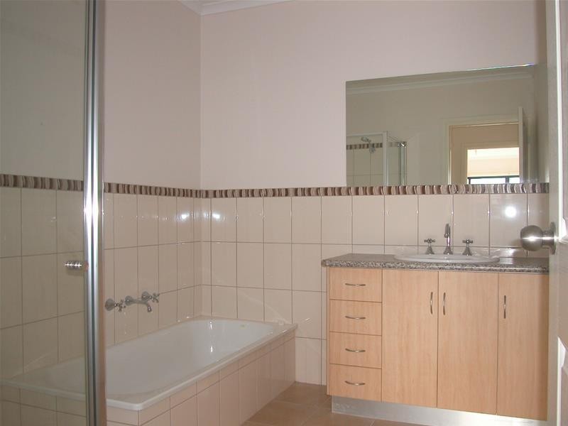 11 Bella Julia Place, Lara VIC 3212