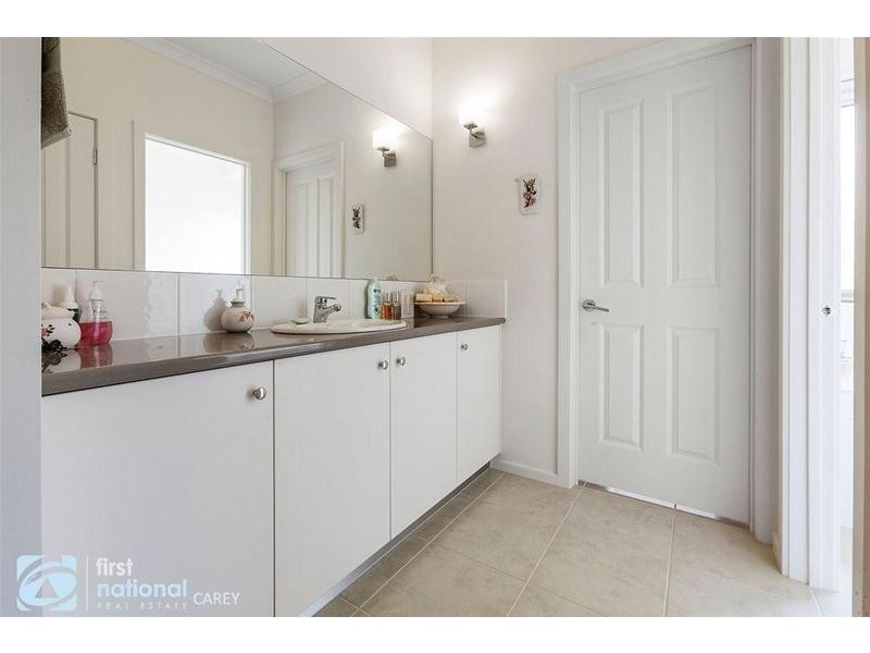 9 Ryan Place, Lara VIC 3212