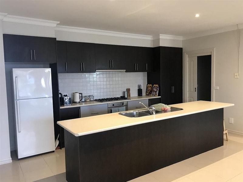 8 Wheat Court, Lara VIC 3212