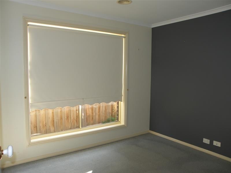 11 Hoffman Court, Lara VIC 3212