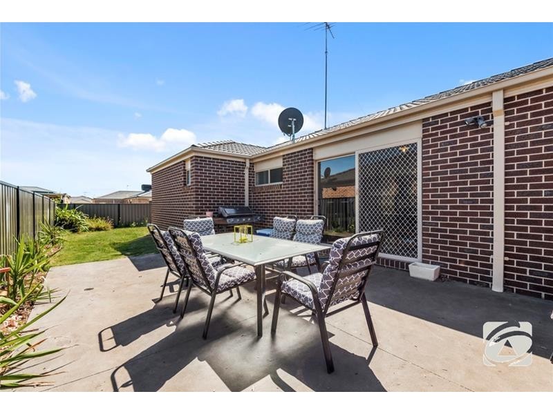 49 Canterbury Road East, Lara VIC 3212