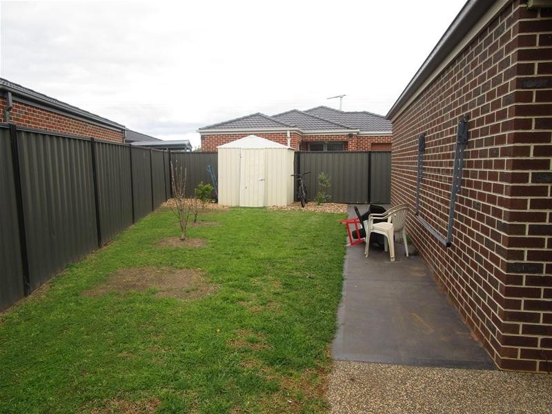 9 Raymond George Place, Lara VIC 3212