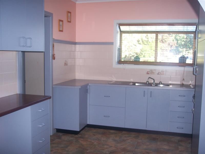 14 Detroit Crescent, Corio VIC 3214