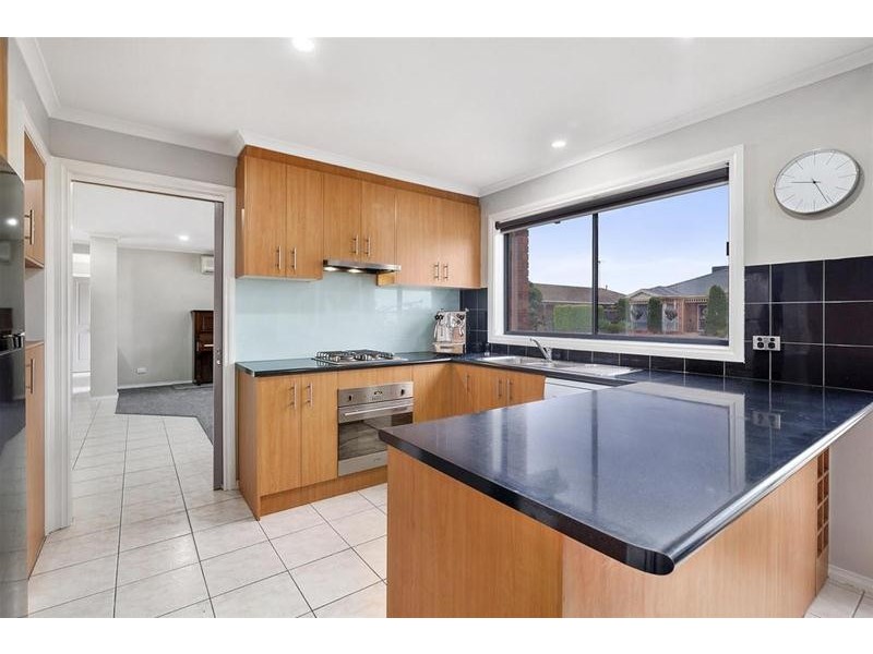 32 Country Gardens Drive, Lara VIC 3212