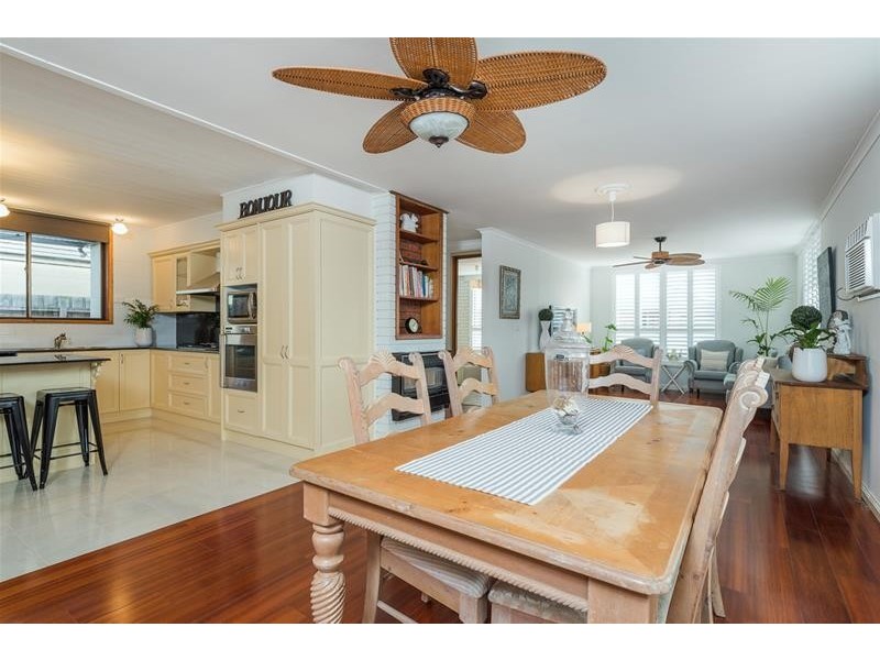 1B Sherwood Grove, Lara VIC 3212