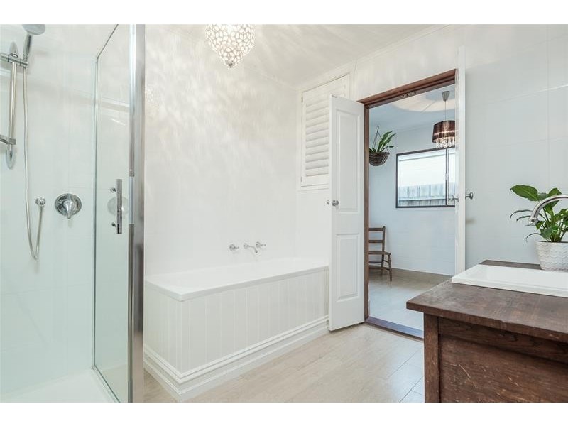 1B Sherwood Grove, Lara VIC 3212