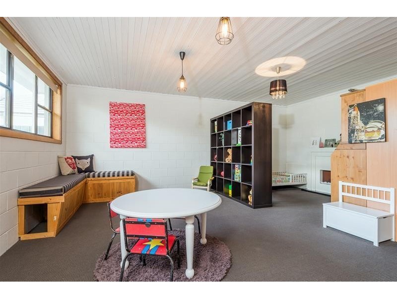 1B Sherwood Grove, Lara VIC 3212