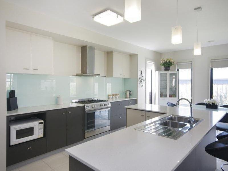 14 Hailar Lane, Lara VIC 3212