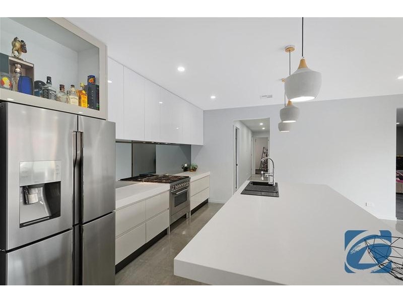 33 Quail Drive, Lara VIC 3212