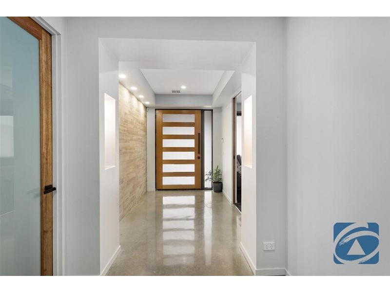 33 Quail Drive, Lara VIC 3212