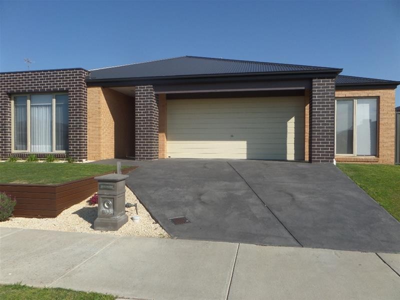33 Mathieson Place, Lara VIC 3212