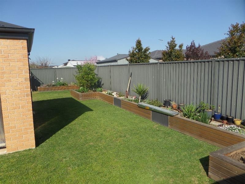 33 Mathieson Place, Lara VIC 3212