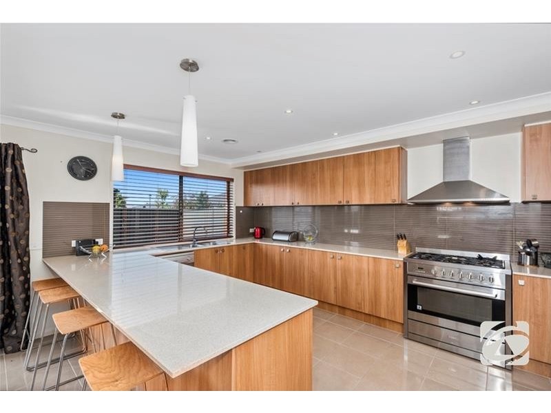 13 Weerana Way, Lara VIC 3212