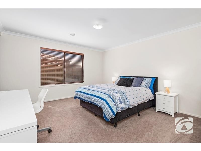 13 Weerana Way, Lara VIC 3212